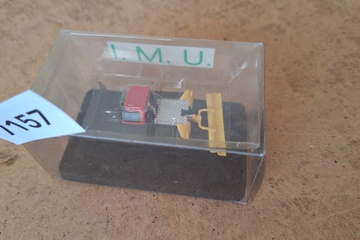 Afbeelding van I.M.U. Kaelble knikbestuurde bulldozer met sneeuwschuiver (1:87)