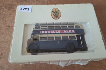 Afbeelding van Atlas Editions Great British Buses, AEC Regent V Double Decker Bus 'Arkells Ales', 1:76