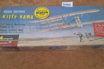 Afbeelding van Monogram Classics Wright Brothers Kitty Hawk First Powered Man Carrying Airplane to Fly!