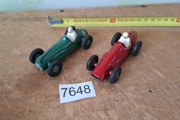 Afbeelding van Dinky toys  modelauto's 2  stuks