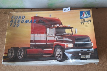 Afbeelding van Italeri 730 Ford Aeromax 120 plastic modelbouwset (1:24)