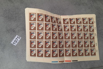 Afbeelding van Postzegelvellen Berlin (kleven deels aan elkaar)