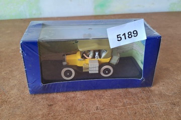 Afbeelding van Kuifje Modelauto 'Bij Kuifje in de Auto' Atlas Edition