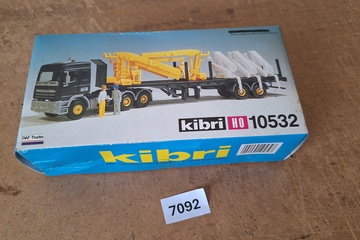 Afbeelding van Kibri DAF vrachtwagen met oplegger en lading modelbouwset 10532 (1:87)