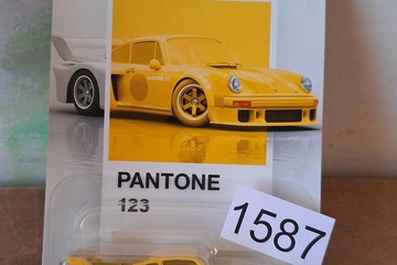 Afbeelding van Hot Wheels Silver series pantone in blister
