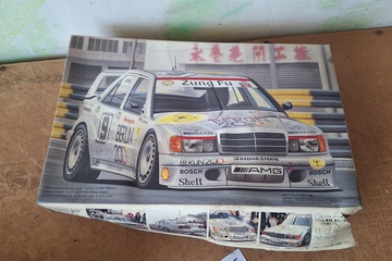 Afbeelding van Fujimi Mercedes-Benz 190E 2.5-16 Evolution II "Berlin 2000" plastic modelbouwset (1:24)