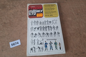 Afbeelding van Preiser Military Paratroopers Pilots and ground personnel Airforce 4516 1:72