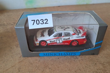 Afbeelding van Minichamps Mercedes-Benz 190E 2.5-16 Evolution II (DTM #78 Lohr) 1:43