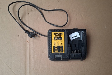 Afbeelding van DeWalt DCB 115 Oplader werking onbekend