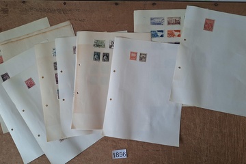 Afbeelding van Oude postzegels op bladen
