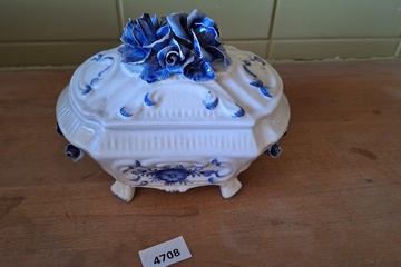 Afbeelding van Bassano Italy pot met deksel