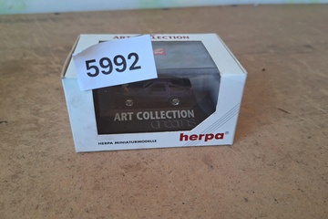 Afbeelding van Herpa Art Collection Dreams, Porsche 928 S4 Coupé Sueños Lila Metálico, 1:87