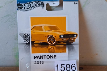Afbeelding van Hot Wheels Silver series pantone in blister