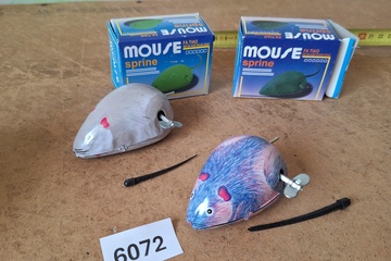 Afbeelding van Muis ("Mouse Spring", 2 stuks met doosjes) - Kunststof