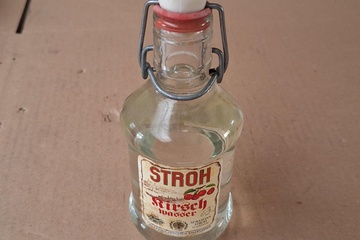 Afbeelding van Stroh kirsch Wasser