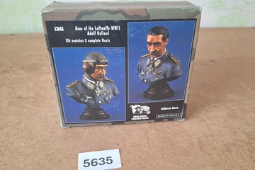 Afbeelding van Verlinden Productions Aces of the Luftwaffe WWII Adolf Galland 200mm Bust