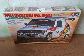 Afbeelding van Tamiya Mitsubishi Pajero '92 Paris Le Cap Winner plastic modelbouwset (1:24)