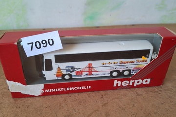 Afbeelding van Herpa Mercedes-Benz 'Express Tours' touringcar autobus (1:87)