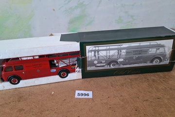 Afbeelding van Old Cars, Fiat 642 RN2 Bartoletti Ferrari Transporter 1957 Scuderia Ferrari, 1:43