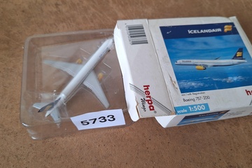 Afbeelding van Herpa Wings, Icelandair Boeing 757-200, 1:500