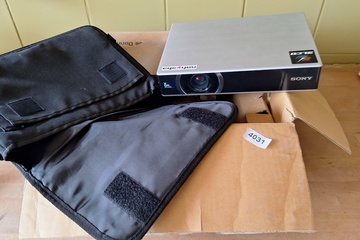 Afbeelding van projector Biemer Sony getest en werkend