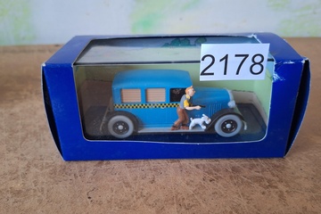 Afbeelding van Bij Kuifje in de auto modelauto Moulinsart