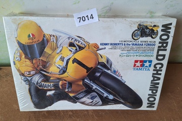 Afbeelding van Tamiya Yamaha YZR500 Kenny Roberts 1:12