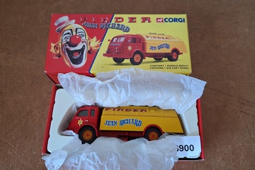 Afbeelding van Corgi Pinder jean Richard