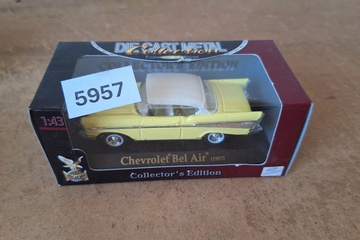 Afbeelding van Road Signature Collector's Edition, 1957 Chevrolet Bel Air Yellow, 1:43