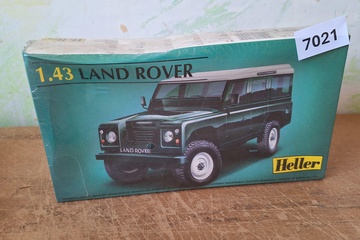 Afbeelding van Heller Land Rover Defender / Series 1:43