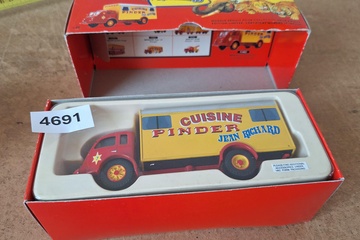 Afbeelding van Corgi Jean Richard Cuisine Pinder 71402