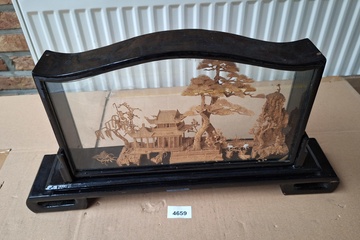 Afbeelding van Chinees tafereel in kurk en houten kader 