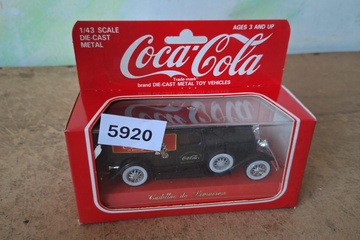 Afbeelding van Solido, 1934 Cadillac V16 de Livraison 'Coca-Cola', 1:43
