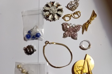 Afbeelding van Oorbellen, Broches ed