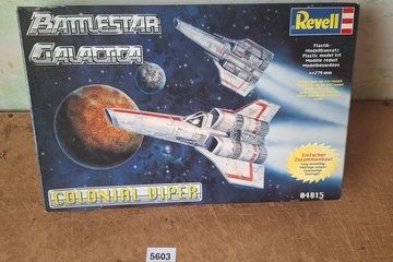 Afbeelding van Revell Colonial Viper (Battlestar Galactica) 1:32