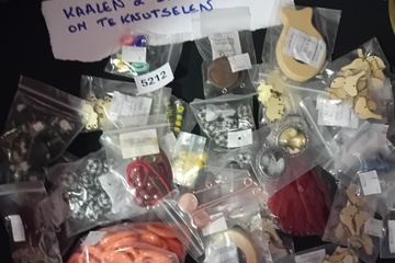 Afbeelding van kralen en knutselgerief