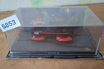 Afbeelding van Eaglemoss DC Batman Automobilia, Batman #5 Batmobile, 1:43