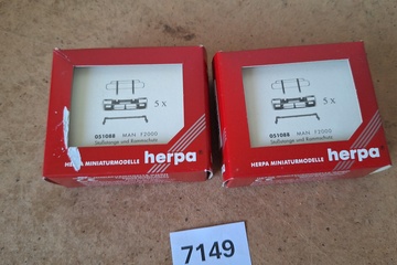 Afbeelding van Herpa MAN F2000 'Stosstange und Rammschutz' accessoireset 051088, set van twee doosjes (1:87)