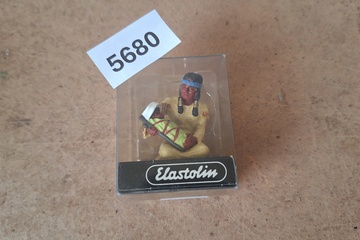 Afbeelding van Elastolin Indiaan met Baby Figuur