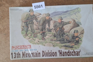 Afbeelding van Dragon 13th Mountain Division 'Handschar' 1:35