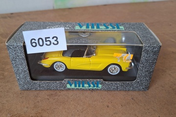 Afbeelding van Vitesse Collection, 1958 Chevrolet Corvette Yellow & Black, 1:43