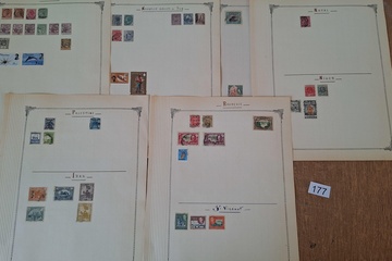 Afbeelding van Oude postzegels op bladen wereld 
