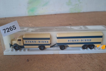 Afbeelding van Brekina Krupp Mustang "Stern-Biere" vrachtwagen met aanhanger (1:87)