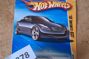 Afbeelding van Hot Wheels 2010 New Models, '10 Infiniti G37, 1:64