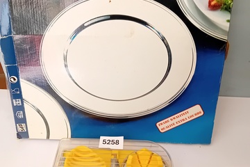 Afbeelding van presentatieborden en eiersnijder