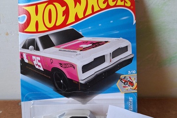Afbeelding van Hot Wheels modelauto in blister