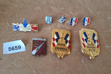 Afbeelding van Spelden & pins herdenking