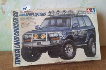 Afbeelding van Tamiya Toyota Land Cruiser 80 Wagon VX LTD (with Sport Options) 1:24