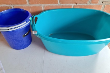Afbeelding van Emmers en wasmand