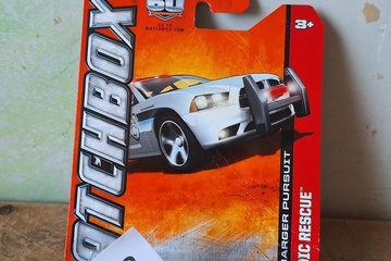 Afbeelding van Matchbox, Dodge Charger Pursuit 'MBX Heroic Rescue', 1:64